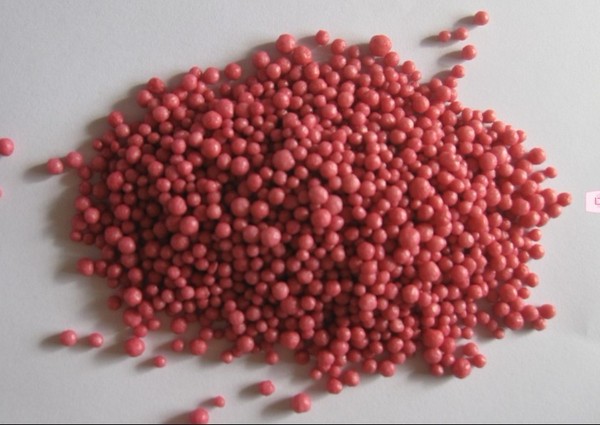 树脂包膜红尿素.jpg